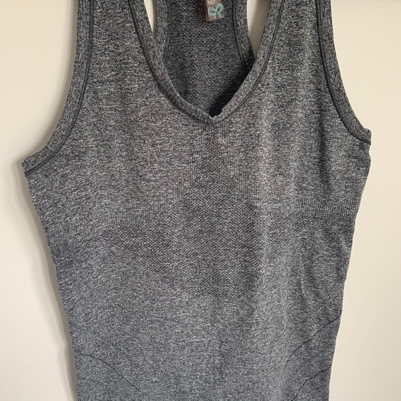 Aritiza TNA | Activewear Top | Grey - Picture 7 of 7